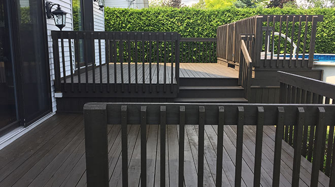 Teinture patio Boucherville